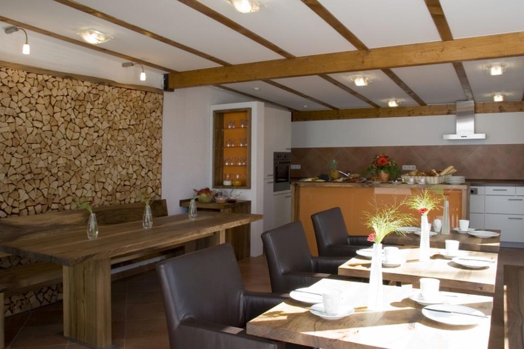 אימנשטאדט אם בודנזה Gaestehaus Huber מראה חיצוני תמונה